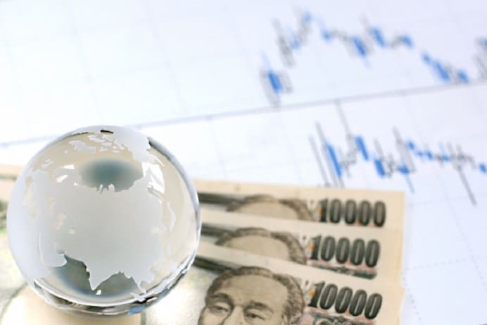 japanese yen bill and gloge