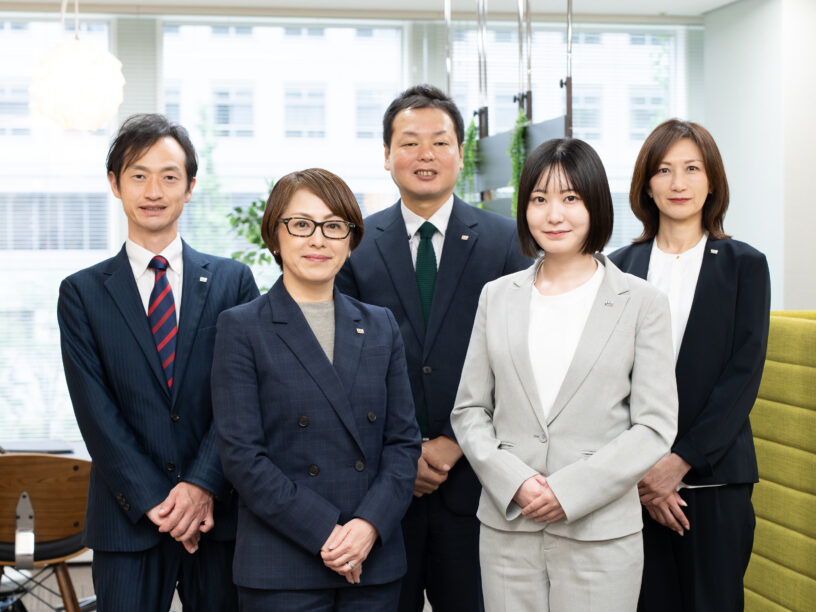 新宿オフィス集合写真